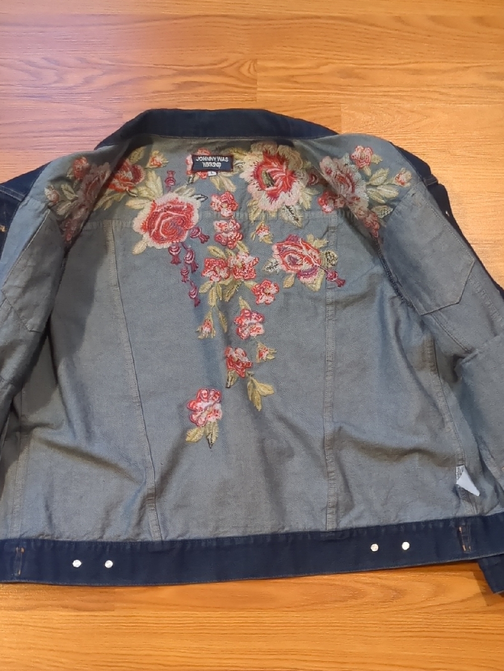 Johnny Was Workshop Desi Denim Jacket Embroidered Blue Jean Jacket Size Large - Picture 8 of 13